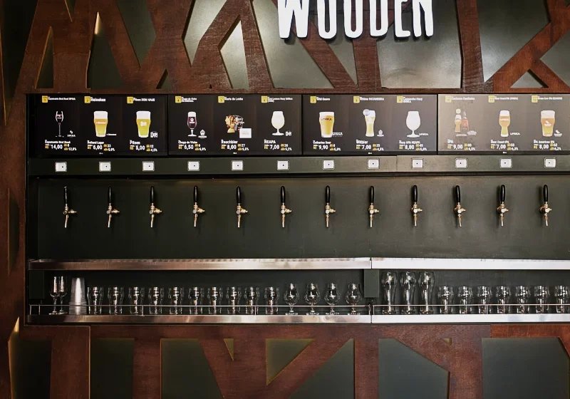 Parede de torneiras de chopp automatizadas myTapp